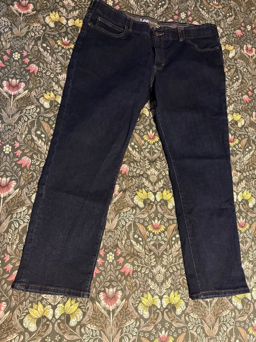 Lee Extreme Motion Straight Taper Jeans Dark Wash Size 42x30